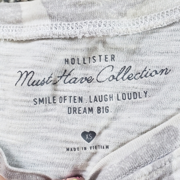 Hollister| Super Soft Long Sleeve Camo Print Tshirt - Picture 3 of 4